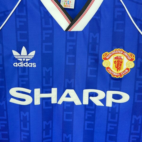 Retro Manchester United 1988/90 Third Jersey - Image 5