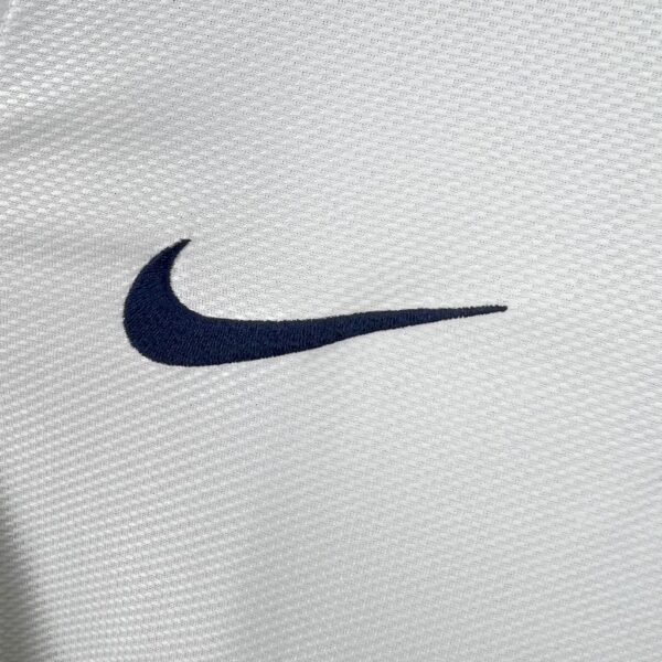 Retro Manchester United 2008/09 Away Jersey - Image 8