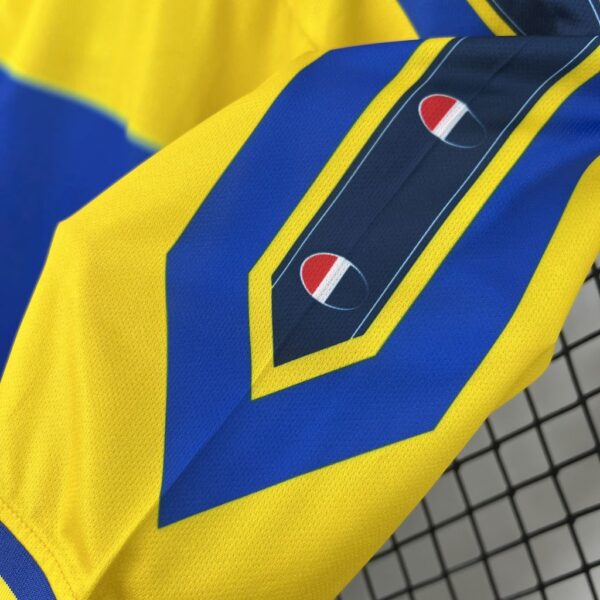 Retro Parma Calcio 1999/00 Home Jersey - Image 3