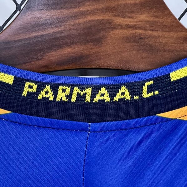 Retro Parma Calcio 2001/02 Home Jersey - Image 3