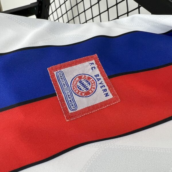 Retro Bayern Munich 1995/96 Away Jersey - Image 8