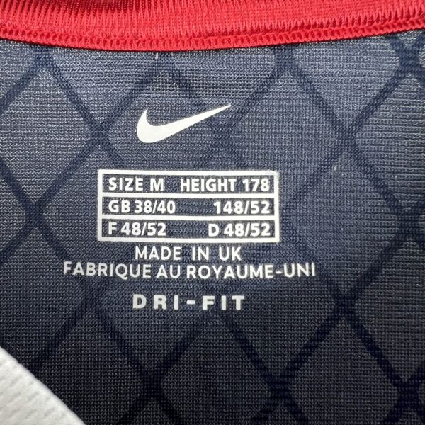 Retro Paris Saint-Germain 2001/2002 Home Jersey - Image 4