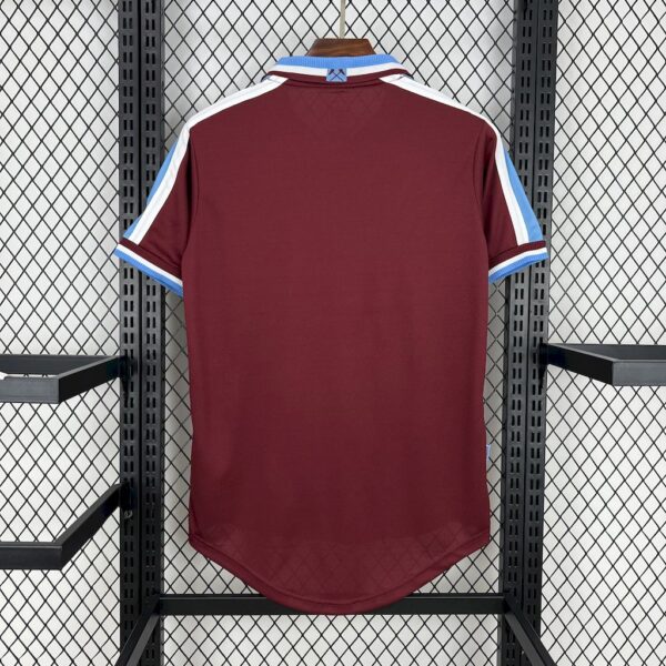 Retro West Ham United 1999/01 Home Jersey - Image 2