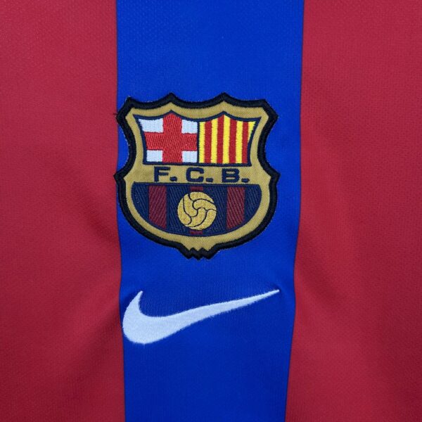 Retro Barcelona 2001/02 Home Jersey - Image 4