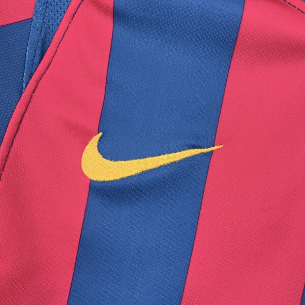 Retro Barcelona 2005/06 Home Jersey - Image 7