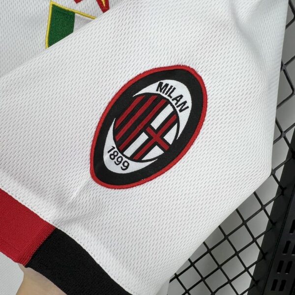 Retro AC Milan 1995/97 Away Jersey - Image 3