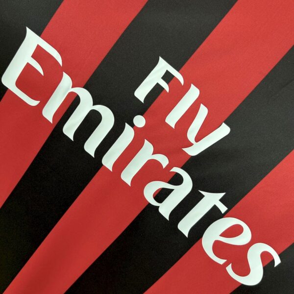 Retro AC Milan 2017/18 Home Jersey - Image 7