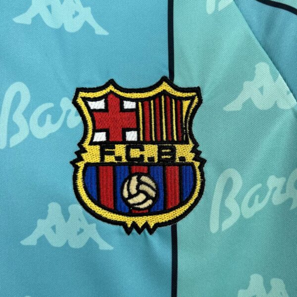 Retro Barcelona 1995/97 Away Jersey - Image 5
