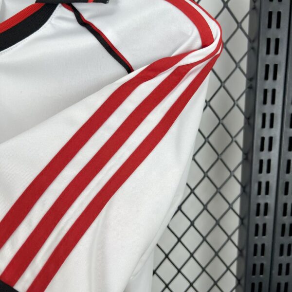 Retro River Plate 2000/01 Home Jersey - Image 3