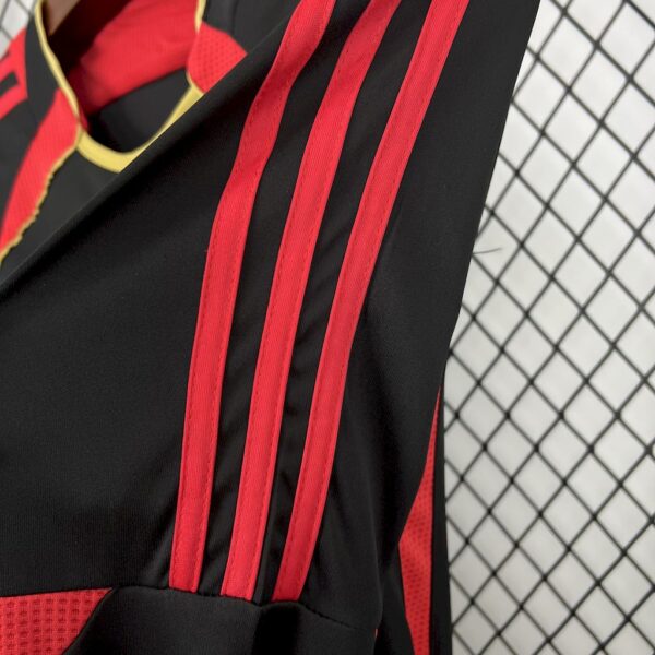 Retro AC Milan 2006/07 Third Long Sleeves Jersey - Image 4