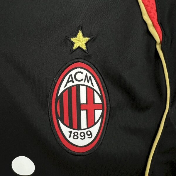 Retro AC Milan 2006/07 Third Jersey - Image 7