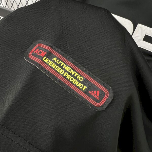 Retro AC Milan 2000/01 Third Jersey - Image 8