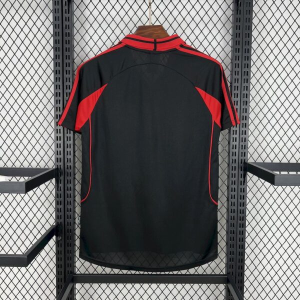 Retro AC Milan 2000/01 Third Jersey - Image 2