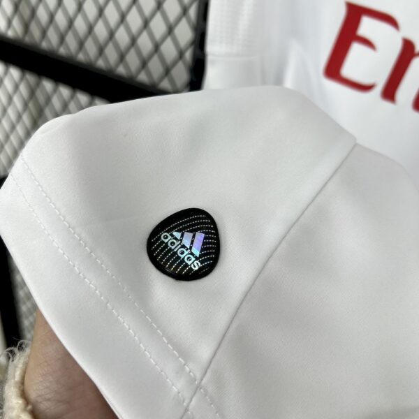 Retro AC Milan 2011/12 Away Jersey - Image 7