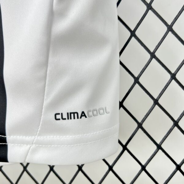 Retro AC Milan 2011/12 Away Jersey - Image 6