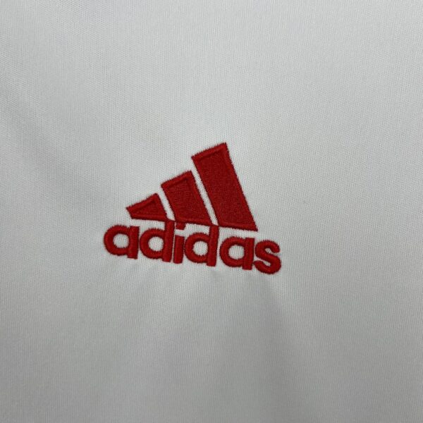 Retro AC Milan 2011/12 Away Jersey - Image 4