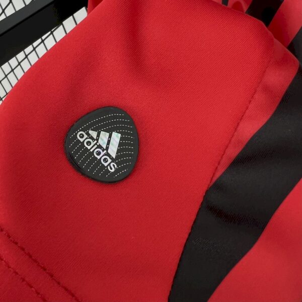 Retro AC Milan 2011/12 Home Jersey - Image 9