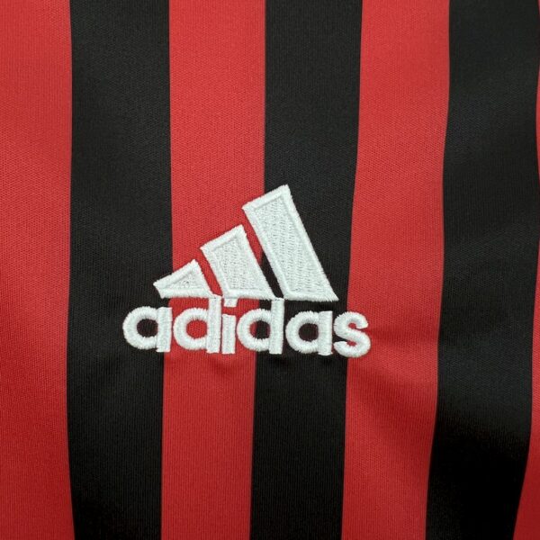 Retro AC Milan 2011/12 Home Jersey - Image 7
