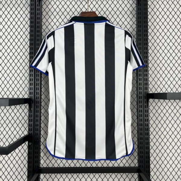 Retro Newcastle United 1999/00 Home Jersey - Image 2