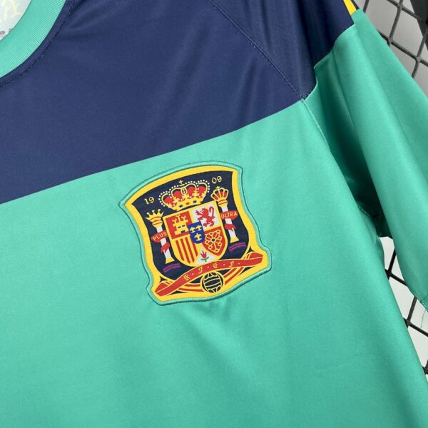 Retro Spain 2010 Goalkeeper Jersey Jersey - Image 5