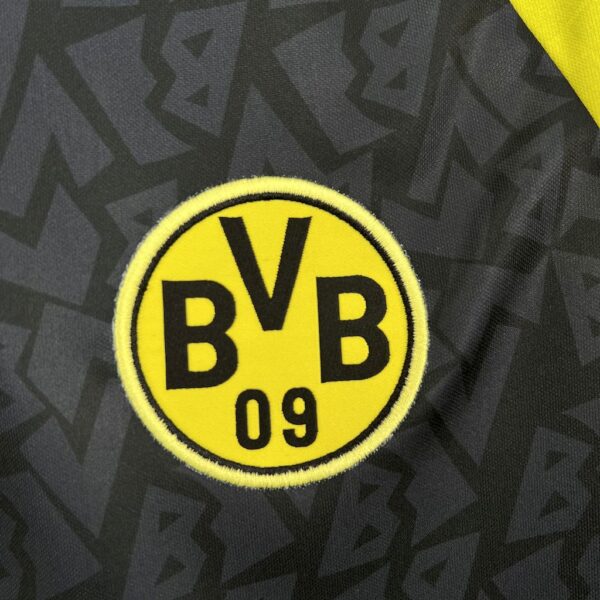Retro Borussia Dortmund 1995/96 Away Long Sleeves Jersey - Image 5