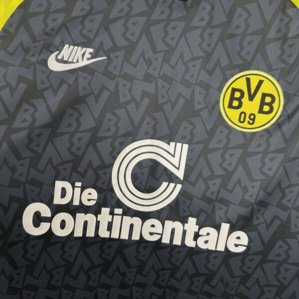 Retro Borussia Dortmund 1995/96 Away Long Sleeves Jersey - Image 4