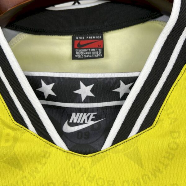 Retro Borussia Dortmund 1994/95 Home Jersey - Image 5