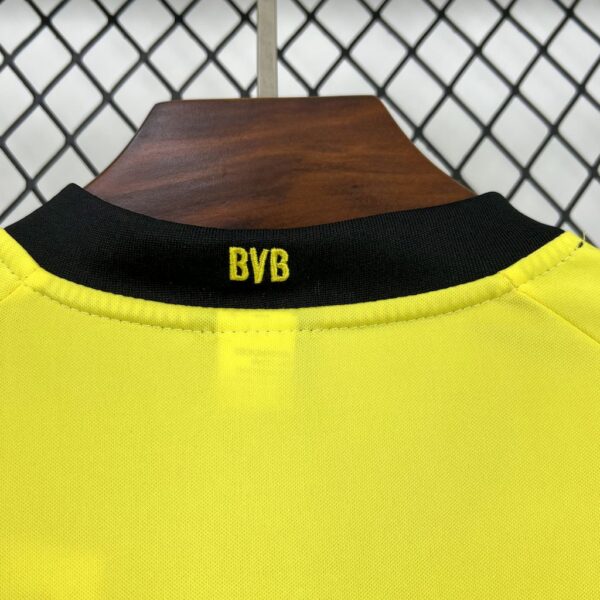Retro Borussia Dortmund 2011/12 Home Jersey - Image 8