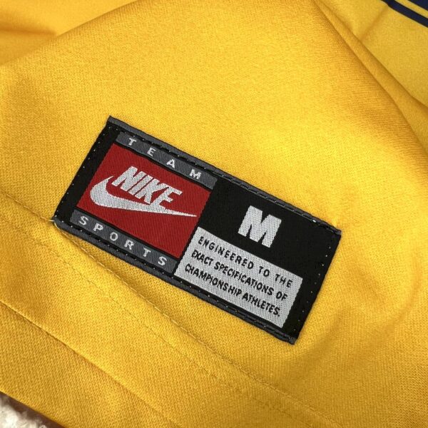Retro Arsenal 1997/99 Away Jersey - Image 8