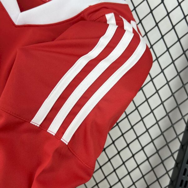 Retro Benfica 2003/04 Home Jersey - Image 4