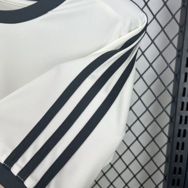Men's Juventus 2024/25 3 Stripes Originals Jersey - Image 4