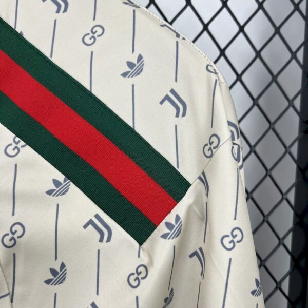 Men's Juventus 2024/25 Gucci Joint Edition Jersey - Image 6