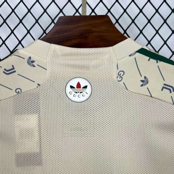 Men's Juventus 2024/25 Gucci Joint Edition Jersey - Image 5