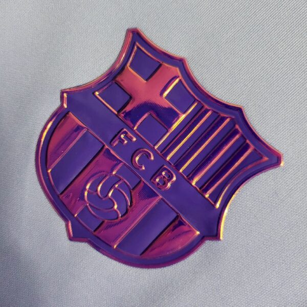 Retro Barcelona 2021/22 Away Jersey - Image 9