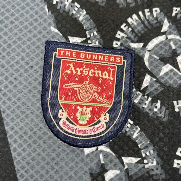 Retro Arsenal 1994/95 Goalkeeper Long Sleeve Jersey - Image 5