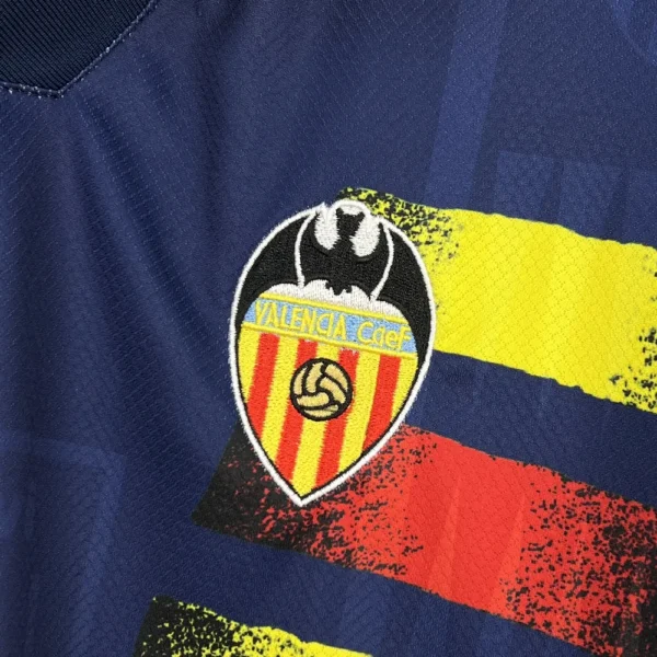 Retro Valencia CF 1996/97 Away Jersey - Image 7