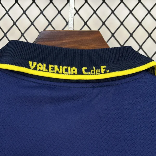 Retro Valencia CF 1996/97 Away Jersey - Image 3