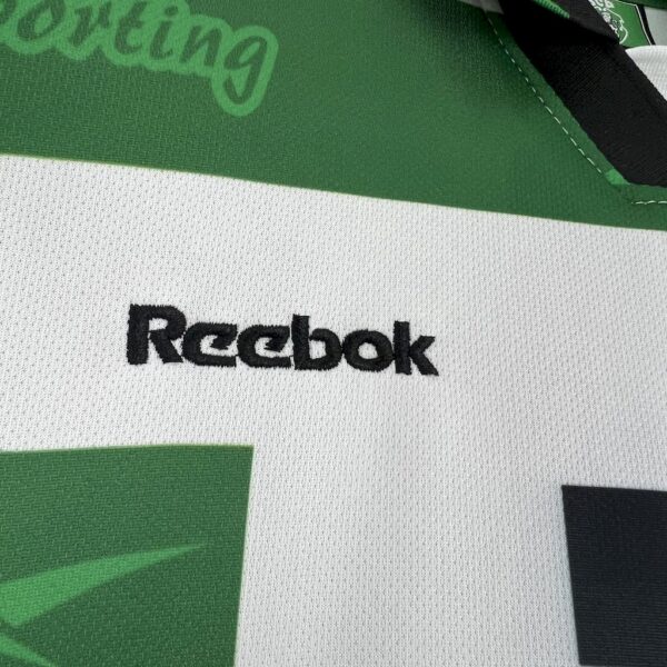 Retro Sporting CP 1999/00 Home Jersey - Image 5