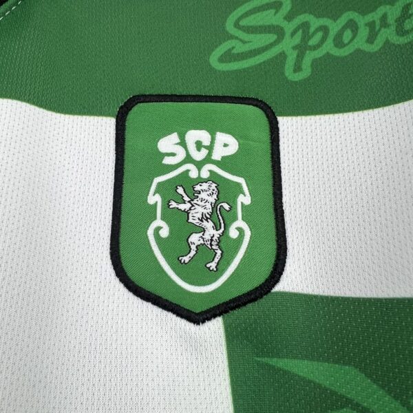 Retro Sporting CP 1999/00 Home Jersey - Image 4