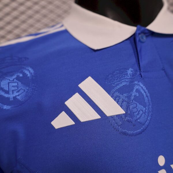 Men's Real Madrid  2025/26 Blue Special Edition Jersey Player Version - Image 3
