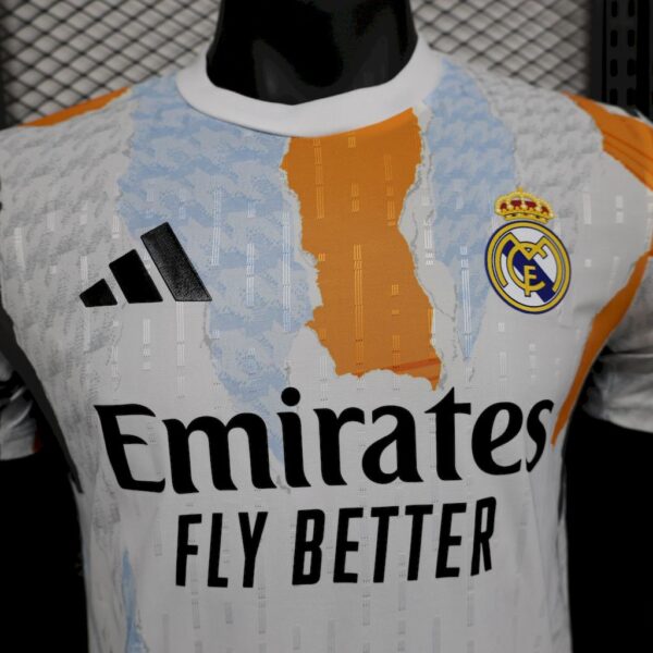 Men's Real Madrid 2024/25 Pre-Match Jersey Player Version - Image 3