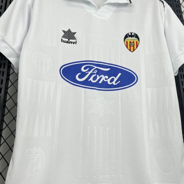 Retro Valencia CF 1996/97 Home Jersey - Image 4