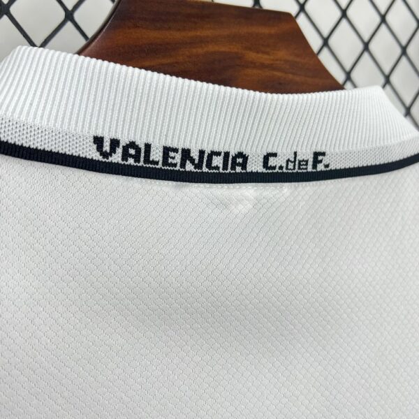 Retro Valencia CF 1996/97 Home Jersey - Image 3