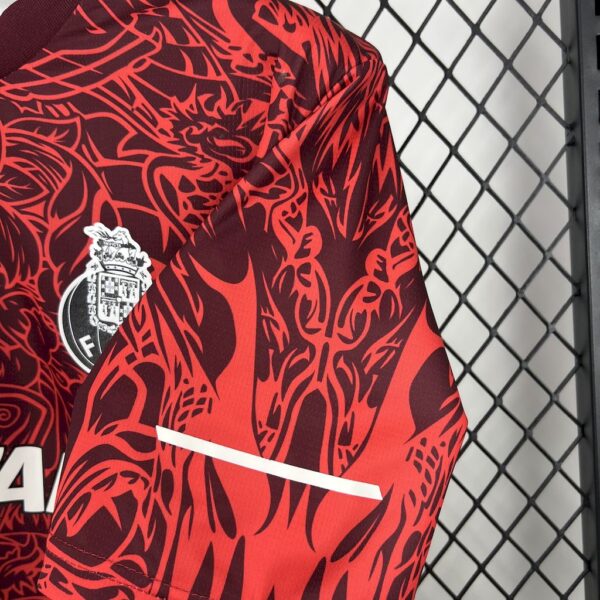 Men's FC Porto 2025/26 Red Dragon Special Edition Jersey - Image 6