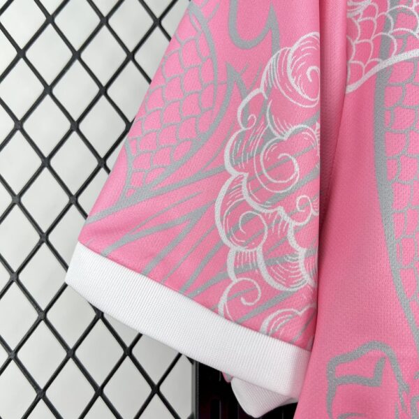Men's Real Madrid 2025/26 Pink Dragon Special Edition Jersey - Image 6