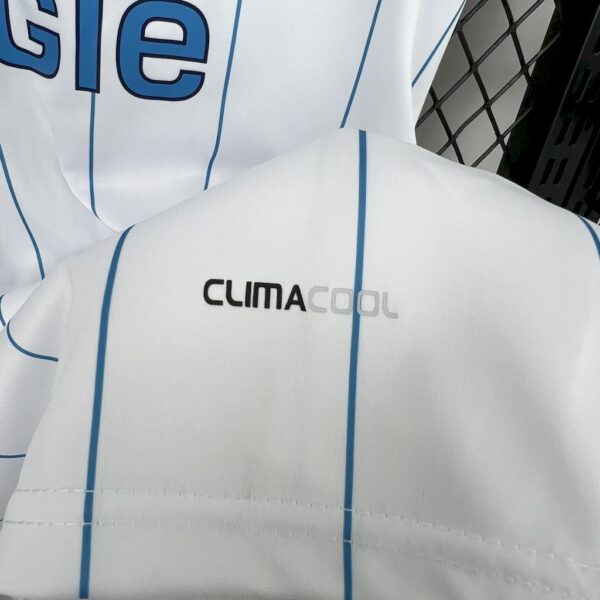 Retro Olympique Marseille 2009/10 Home Jersey - Image 7