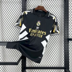 Men's Real Madrid 2025/26 Retro Special Edition Jersey
