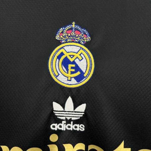 Men's Real Madrid 2025/26 Retro Special Edition Jersey - Image 7