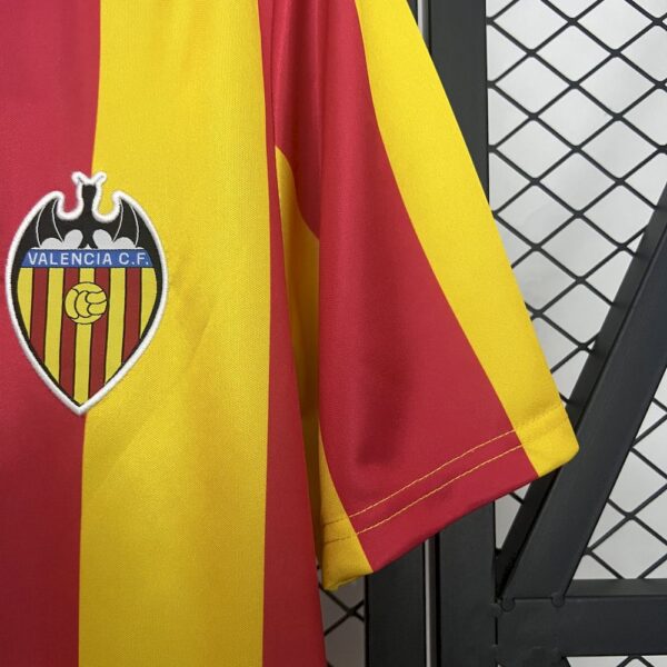 Retro Valencia CF 1980/81 Away Jersey - Image 6