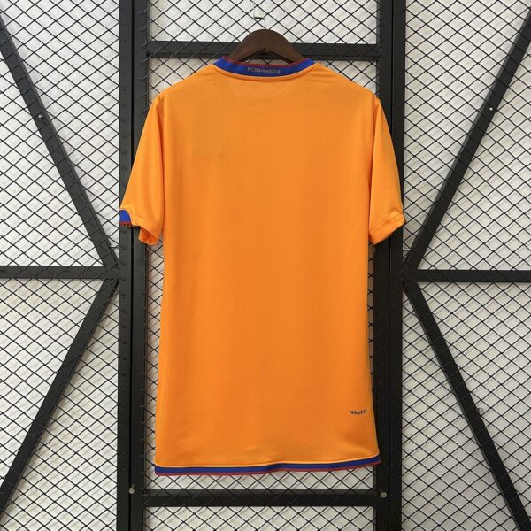 Retro Barcelona 2006/07 Away Jersey - Image 2